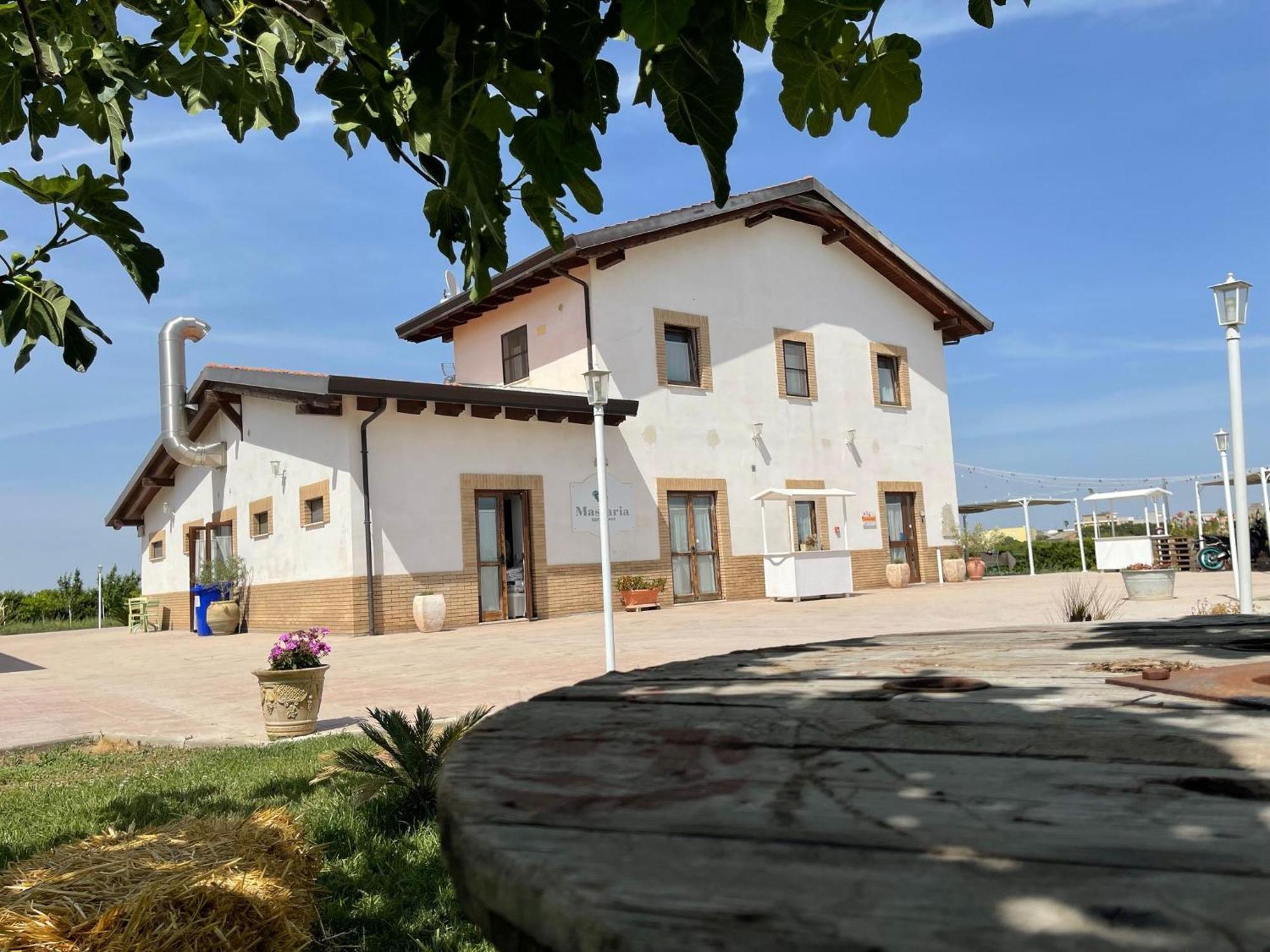 La Massaria Agriresort Orta Nova Eksteriør billede